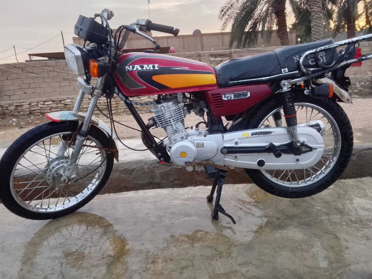 سلام عليكم دراجه للبيع نامه امتيئاز 24 مكينه مجفته مبدل رنكات ولاستيك ولف مكاني الحمزه الشرقي يم صيطرت الطابو  السعر 450 وبيه مجال رقم *********** متوازي عله بيعته
