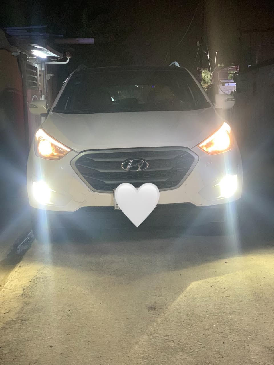 سلام عليكم توسان 2014 للمراوس ب نيسان صني 2025 رقم بغداد اذا اربيل لطبلي   و السياره فول عدا البصمه و الكشن الكهرباء يعني بنوراما شاشه كامره لايت عدسه اشاير بالمري تبريد قطعتين للاستفسار هـ***********
