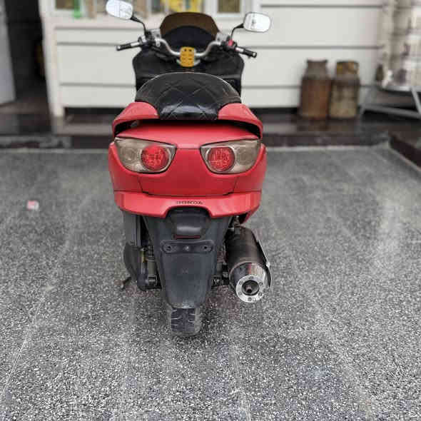 فورزة 0️⃣ 8️⃣للبيع  كرسال مكينة ناعمة جاهزة كهربائية كلها شغالة منضومة زنون اشاير لد بك لايت كرستال شلعة ومعدل أورق كاملة دراجة  اي نقص ما بيها  سعرها  (850 )مكاني بغداد المدينة الصدر تصال ***********
