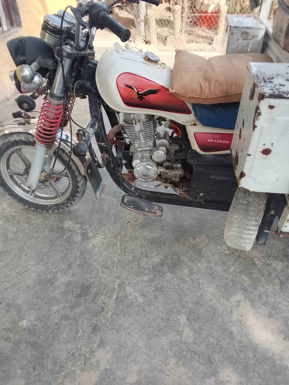 سلام وعليكم ستوتة للبيع موديل 20السعر مليون 500وبيهة مجال بصيط المكان ديالى شهربان  ر***********
