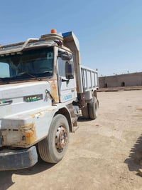 سكانيه للبيع موديل89 السياره نظيفه وجاهزه كير خمسه بخمسه مكينه 12ونص س...