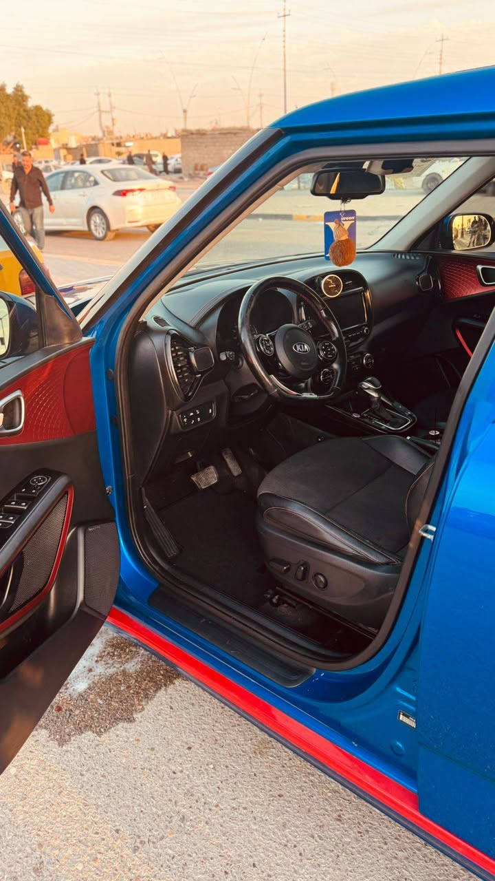 صول موديل 2021
بيها ضربه بل جمالغ الخلفي راجع على البارد 
صندوك مقسم
داخله غرق و مبدل ضفيره كلها جديده 
ما بيها تاثير لا على الكير ولا على محرك 
سياره فول فول مواصفات للأخير
سستم صوت دجي 
اناره داخليه 
فتحة سقف تنتة 
شفتات بالستيرن
تشتغل بصمة 
حساسات 
وكامره دواره 
نوعين قيادع عادي ورياضي 
مثبت سرعه 
مثبت طريق 
كير عادي وكير وتماتيك 
محرك 1600 تيربو 
كفاله من الكير والمحرك 
حداده جديده 
رقم بصره الانكليزي الجديد راعيها موجود ثانيه يوم يحول عنوان البصره 
السعر 145 وبيه مجال اتصال على الرقم ***********
