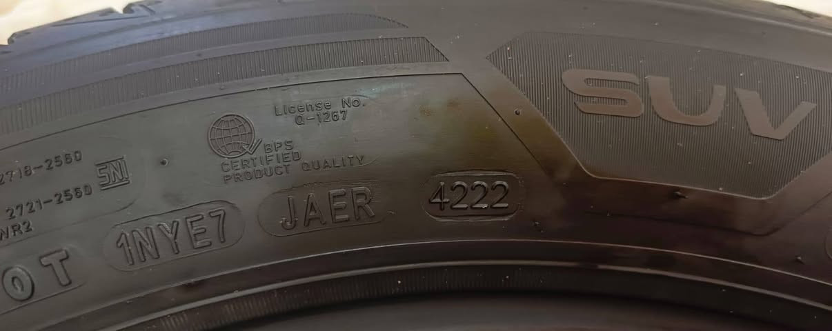السلام عليكم زوج تاير للبيع تايلندي اصلي مستخدم نظافتة 80% حجم ( 235/55R19 )
السعر 80

*********** 

العنوان جسر زبيديه
