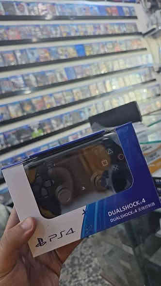 جوستك بلي فور شبه اصلي ٣٥
جوستك ام جنطه مع كيبل اصلي وميداليه ١٥
جوستك تجاري درجه اولى ١٢ الف
جوستك تجاري عادي ب٩ الف 
توصيل كافه المحافظات العنوان نجف كوفه فلكه حبيب الرعاش الرقم *********** النجف
