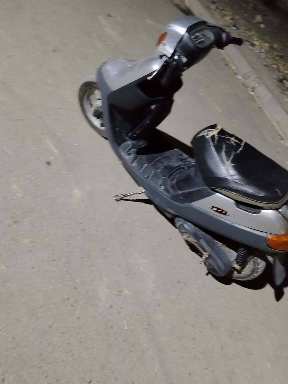 سلام عليكم دراجه بتره للبيع كهربايات كله شغله نكره سلف هندر مكينه مفتوحه بس بستم  لسعر 275 عنوان ناصريه مركز هاتف ***********
