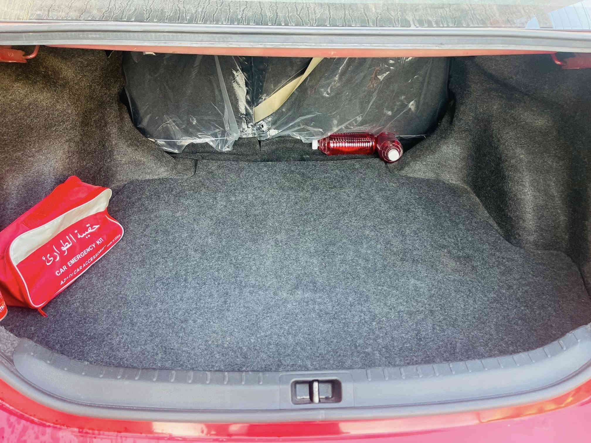 سلام عليكم كورلا 2015 ورد أمريكي LE ماشيه 84 ألف حادث بنيد او خشم الجملغ بدون دواخل بدون يرباك موصفات بصمت تشغيل مكينه 1800 مكفولات كير او مكينه 
رقم بغداد مميز السعر 120 او بيه مجال ***********
