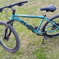 بايسكل جبلي للبيع  بلد المنشأ إيطاليا 🇮🇹   بريكات دهن ماركه LOGON  دبل...