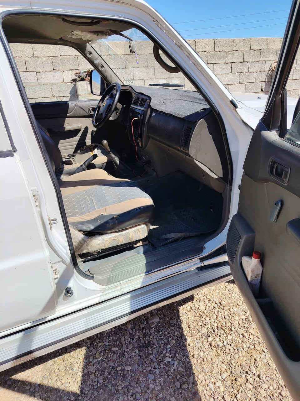 سلام عليكم نيسان باترول مو ديل 2001 للستفسار ***********
