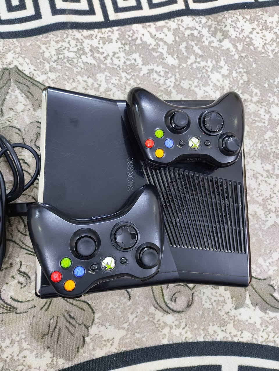 السلام عليكم
للبيع جهاز Xbox 360نضيف اصلي مو اوربي جهاز نضيف جدا لا مفتوح ولا داخل تصليح ملحقات كامله جوستكات اثنين بي العاب تقريبا 35 السعر 120 وبي مجال ***********
