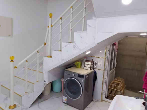 بيت للبيع توله فروش مجمع حجي حازم مساحه100متر بناء حديث طابقين نوع العقار (طابو زراعي) عدد غرف نوم3
+استقبال
مطبخ حمام صحيات السعر 65مليون وبي مجال رقم الهاتف***********
