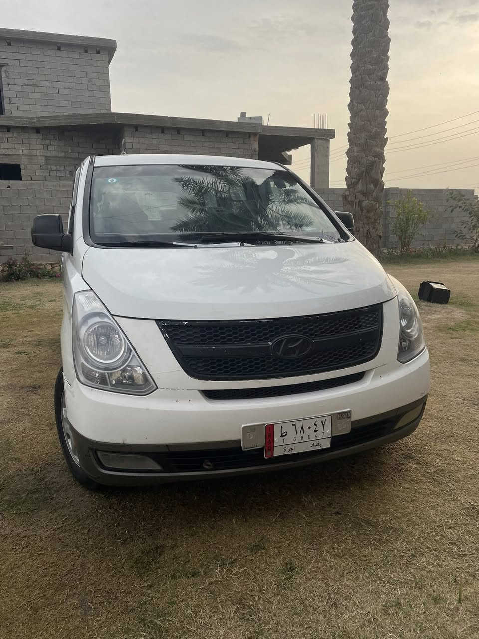 السلام عليكم استاركس.  موديل 12. 

السياره تخبل كدامكم بيه ضربه بل جاملغ الخلفي موضح بل صوره. والباقي مكفوله  محرك يبخر بدون تنقيص.  مكان سياره الانبار  الرمادي.  السعر 165. رقم الهاتف ***********
