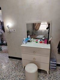 غرفة نوم للبيع  سبع قطع ٤٠٠ وبيهة مجال بسيط   والميز الطعام٧٥ وبي مجال...