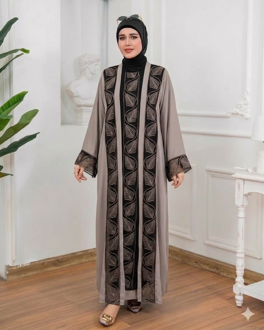 جديد عبايات إيليا الراقية ✨

قماش فاخر (حرير قطر الندى)

سواد فاحم يبرز الأناقة 🖤

شغل يدوي متقن

تصاميم مميزة وعصرية

تحتوي على شال وحزام

متوفرة بجميع القياسات

جودة عالية وخياطة مرتبة

—

للاستفسار التواصل على الخاص
أو على الواتساب 📱: ***********

يتوفر توصيل إلى جميع محافظات العراق
