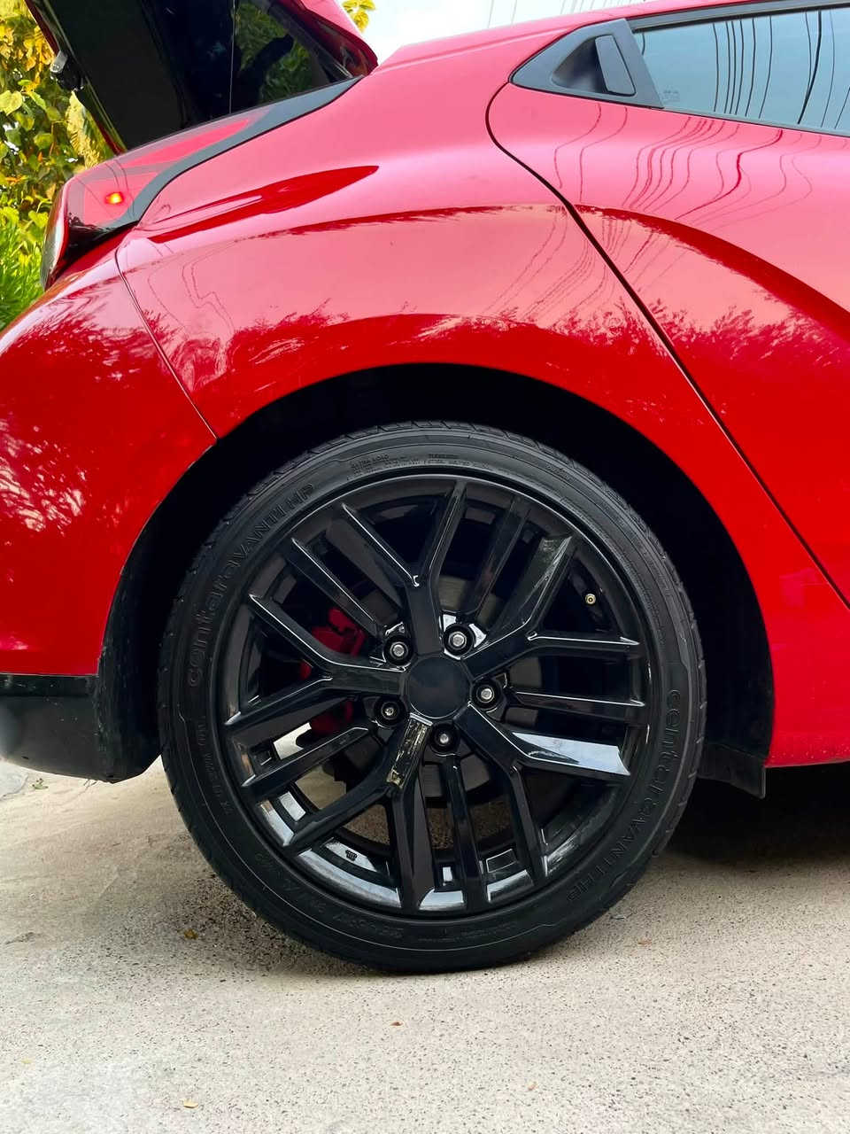 Hyundai Veloster  
موديل 2019 لون مميز 
ماشيه 93 الف ميل
كير اوتوماتيك
مكينه ٢٠ دوش مرغوب
مواصفات  المعروفه
لايتات ليد بلادي
ويل حجم 19
رادارات جانبي
قياده ذاتيه
تحديد سرعة 
كشن هيتر 
سكان هيتر
مود درايف (SMART-ECO-NORMAL-SPORT)
كير ومحرك بشرط
صبغ بس قباغ جنطه بدون دواخل بدون ارباك كدام كبس
رقم جديد سنويه جديده
تحويل بشرط
كلشي بل سياره بشرط انطي
سيارة كلش حلوه و جاهزه 
سعر ١١٦ ورقه و مجال كلش قليل
مكان سيارة اربيل
***********
