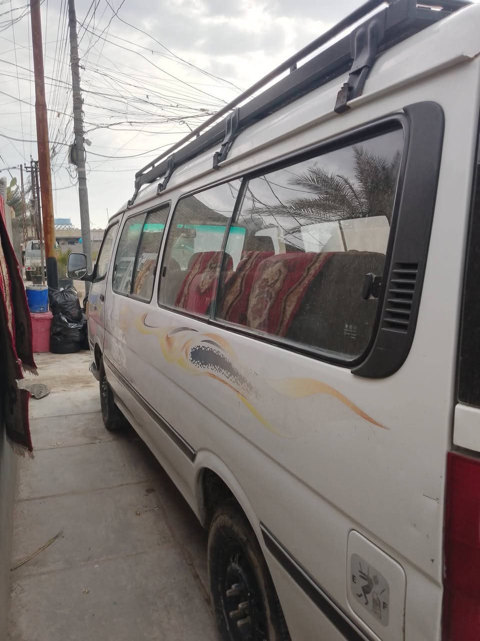 فتون للبيع 17 بغداد  صبغ ربع وكصه سعر 80 وبيهه مجال ***********
