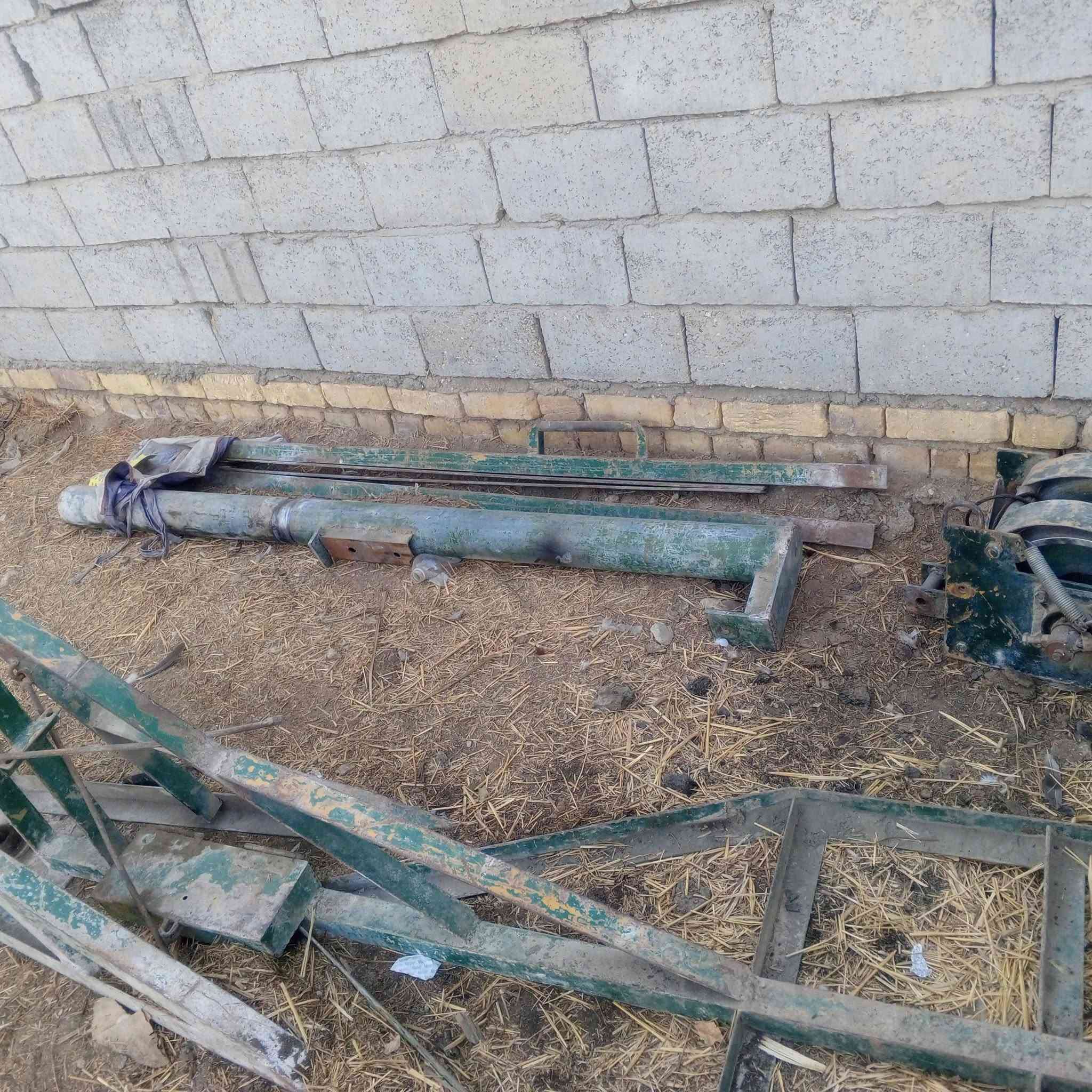 ونج بانزين مستعمل للبيع وياه 3عرباين سعره مليون وشراي بيه خير ويدلل ***********

