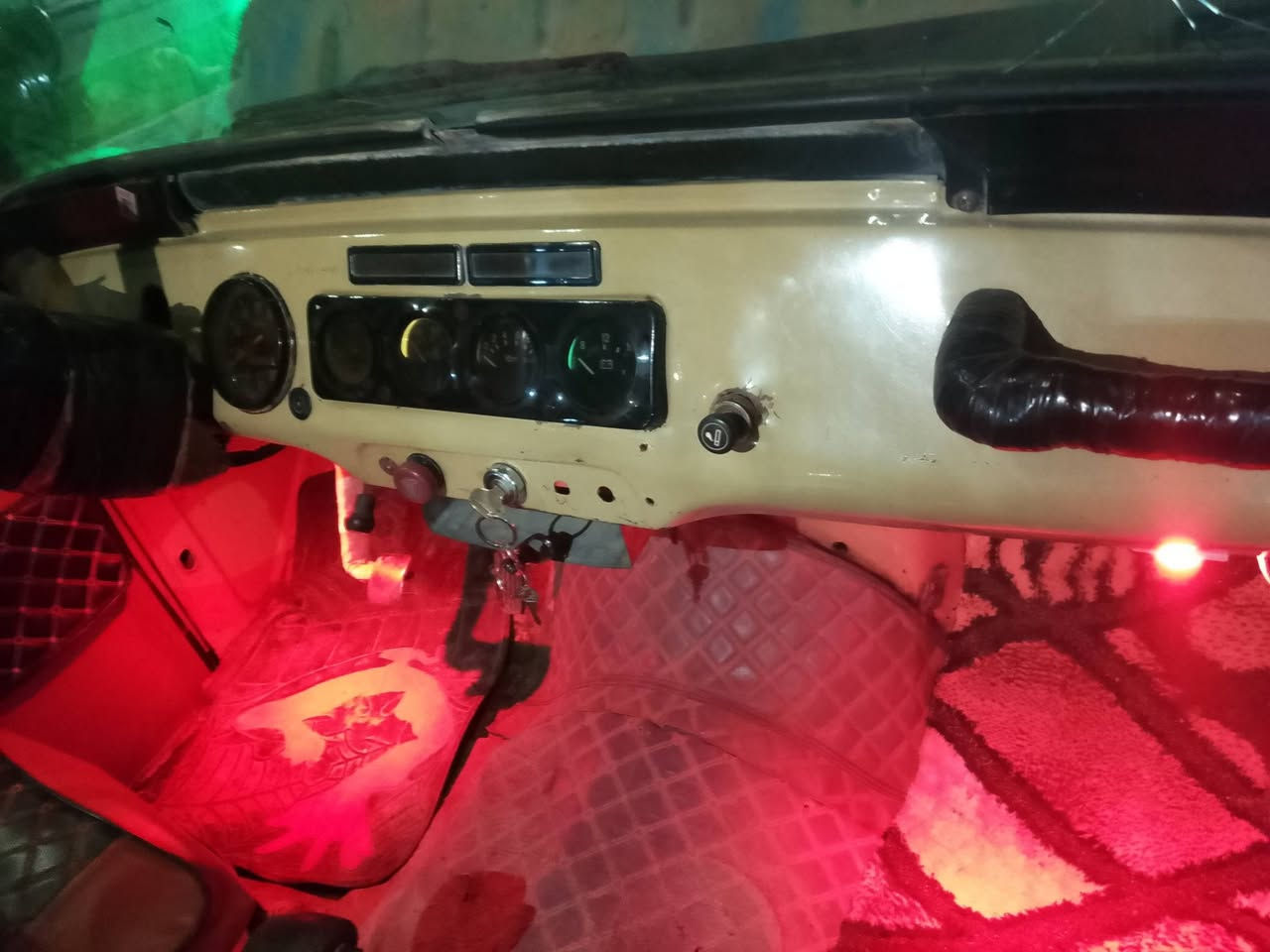 واز لل بيع موديل 2005 ***********
