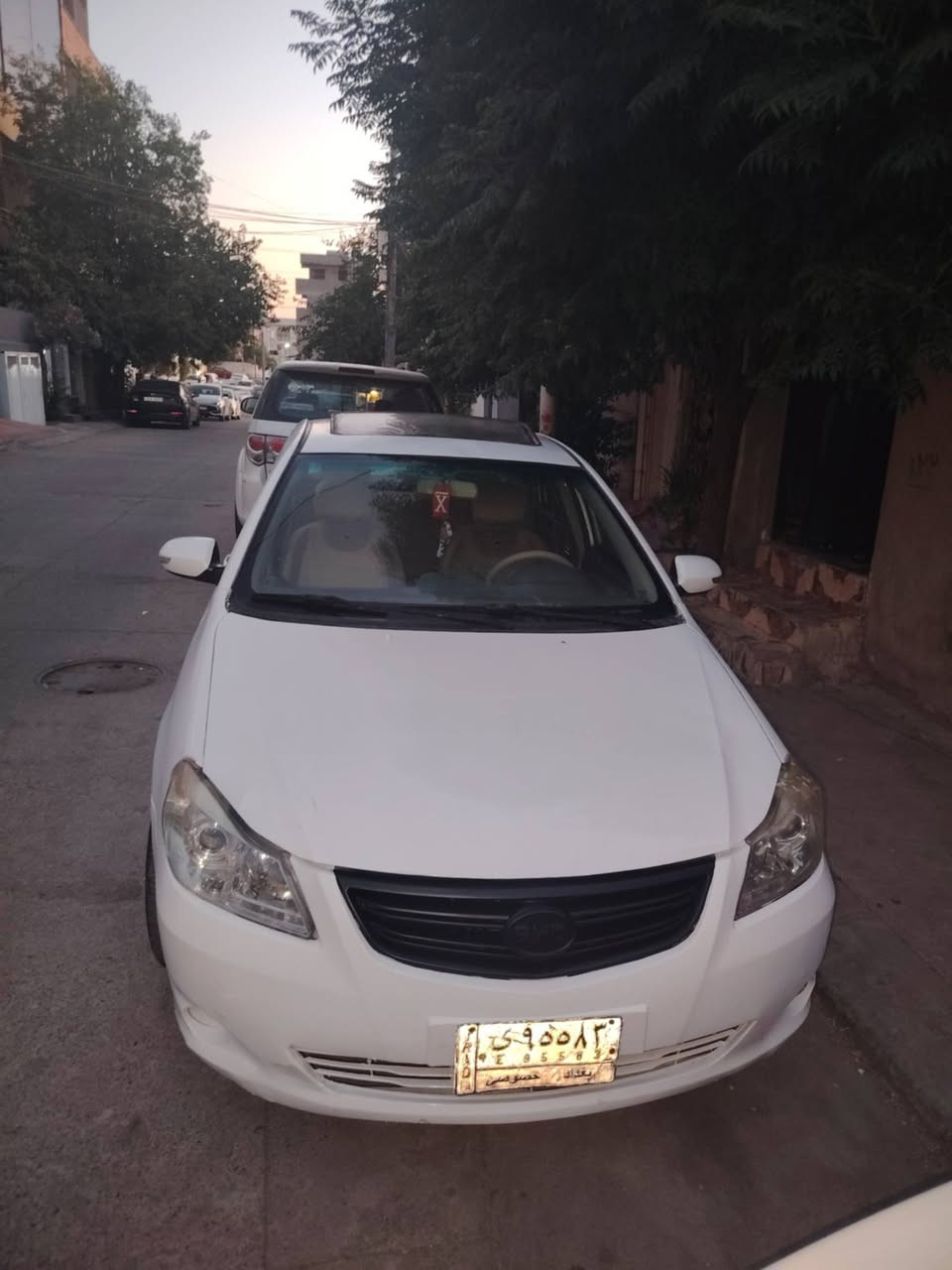 Byd2013 بەشەرتی  هە موو شتێک .کیڕو مە کینە ی کڕۆڵە . سنە وی جنوب. ناونیشان شلیمانی *********** واتساب

