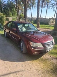 سوناتا ٢٠١٠ وارد أمريكي نظيفة جدآ بأسمي السعر ١١٥ وبيه مجال رقم الهاتف...
