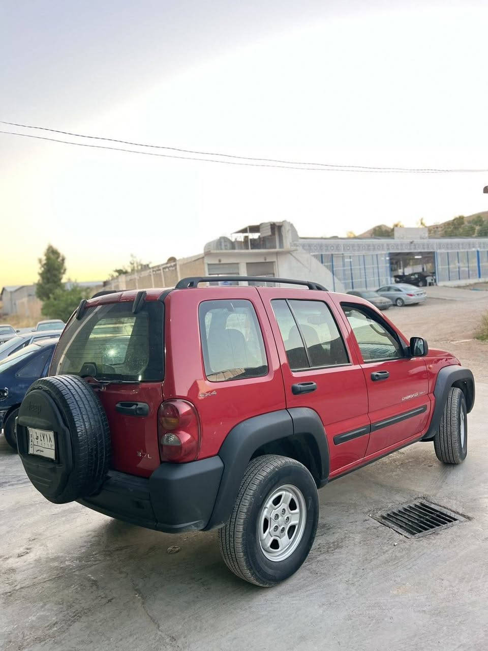 جێب لیبرتی حەرس حدود2006 بێ ڕەقەم دوبەی ساغ مەکینە گێڕ اکسل کارەبای هەموو گیانی بەشەرتە چوار تایەی تازەیە هیچی پێوە نییە زۆر جوان و توندو تۆڵ ماوە سعری ٤٥گەڵا شوێن تەق تەق (***********) (***********) كويسينجاك, أربيل
