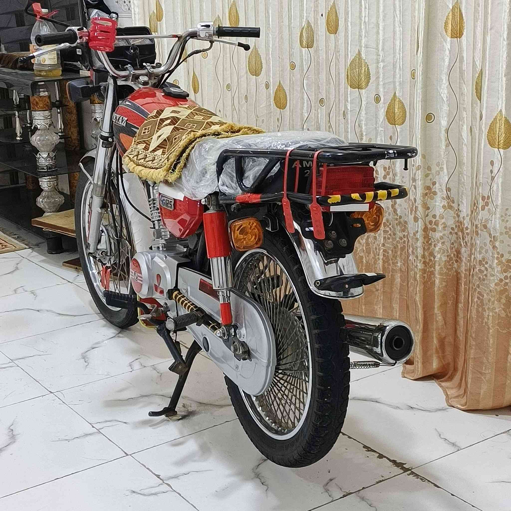 سلام عليكم دراجه اربعه كير موديل 21اوراق اصولي دراجه حلوه ونضيفه مكينه زلغ مابيها دراجه بلاد صوتها ناعم نامه متياز السعر 725وبيها مجال مكاني كوت شارع النفط ***********
