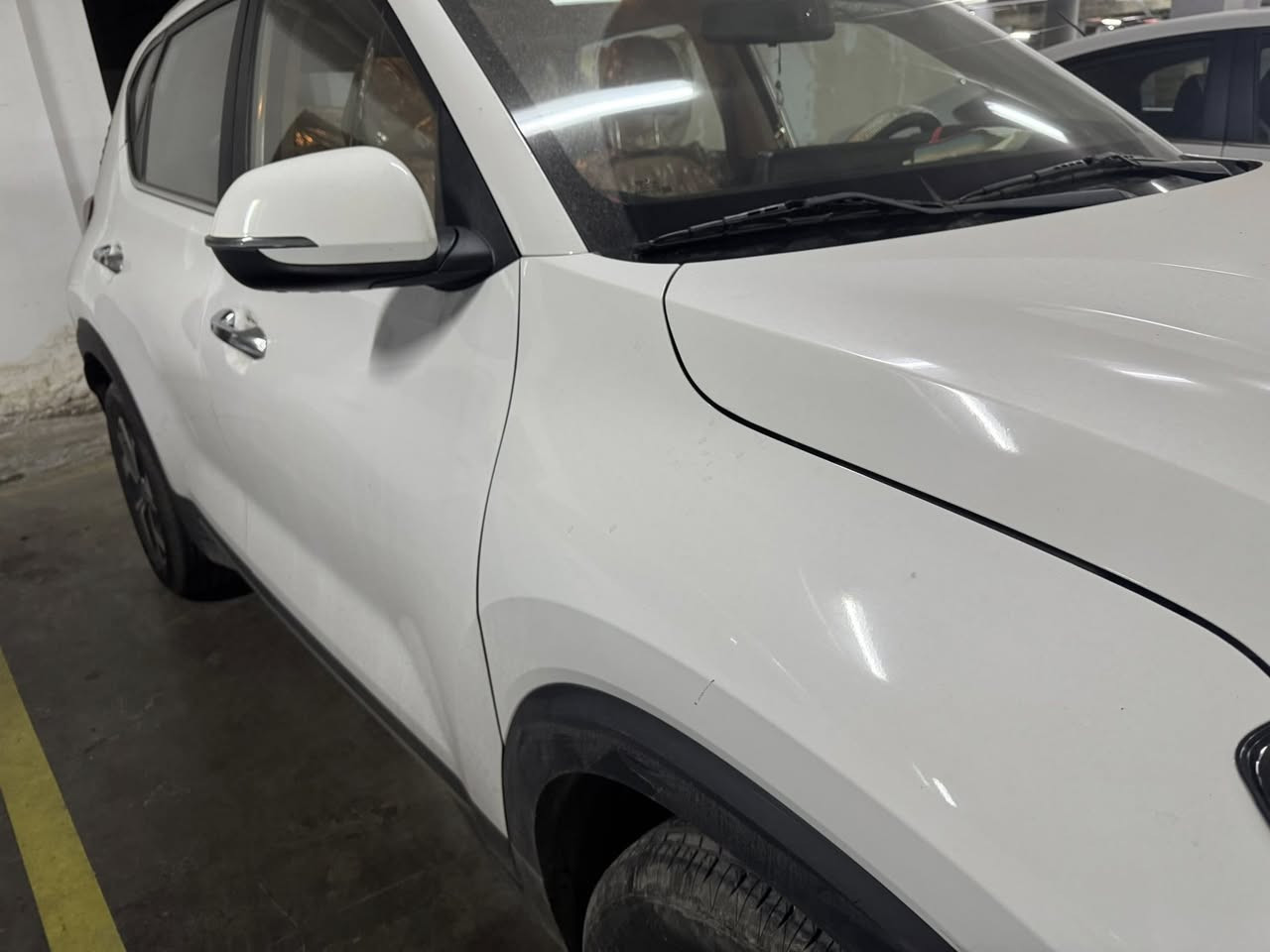 السلام عليكم
كيا سونيت موديل 2023 خليجي تجميع هندي 

ماشية 17 الف 

مواصفاتهة بدون فتحة 

بصمة 

تشغيل عن بعد 

تبريد قطعتين 

محرك 1500 دبل نوزل دوش 

شاشة كبيرة اندرويد اوتو وكار بلي 

تحكمات استيرن 

مانع انزلاق 

حساسات امامي وخلفي 
بيه بارد باب السايق وخلف السايق اسفل الباب 
السعر 139$ وبيه مجال 

الاتصال 

***********
