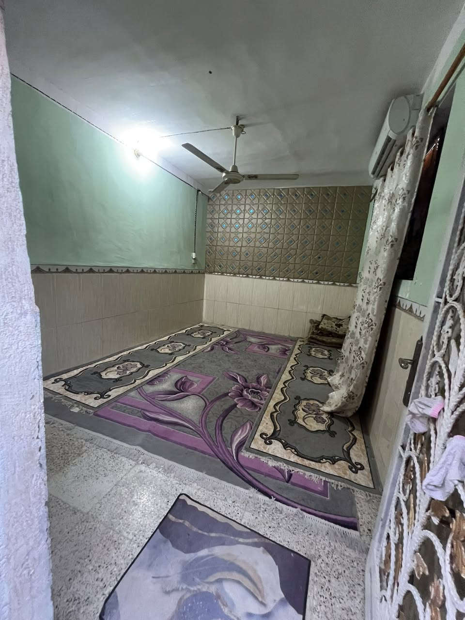 مطلوب بيت مراوس  ابيت في حي الجوادين رقم وتاريخ قرب اسواق سيد ميثم مساحه 150 متر
للاستفسار  مراجعه مكتب الكيان ‭0780 962 8310‬
