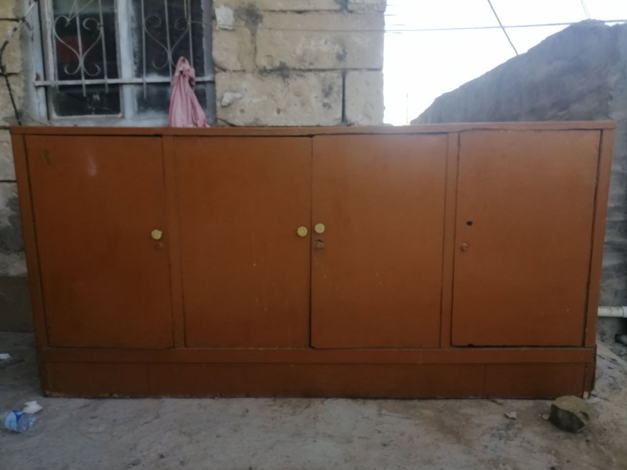 بوفيه نضيفه للبيع السعر 30 الف
كربلاء حي العسكري ***********

