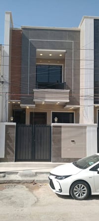 دار للبيع مساحته 100 متر الواجهه 5 والنزال 20 يحتوي على صاله 4 غرف نوم...