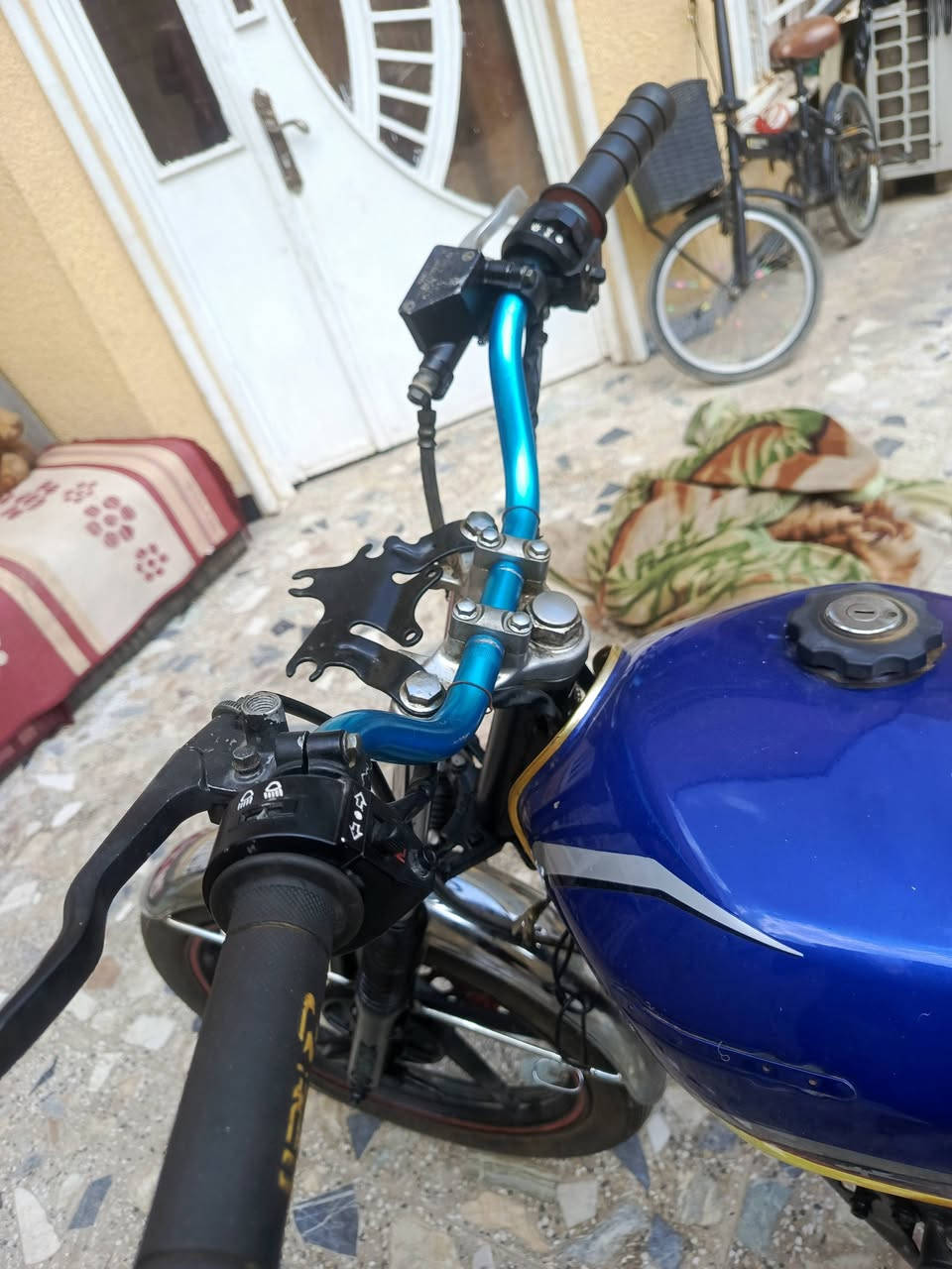 سونك موديل 23مكينه سوده مكفوله كفاله عامه بلاديه مامفتوحه ولاصوت ولادخانه ولانضوح سلف هندر هورن شغال نكرها اول ثاني تعلك زوج تايرات +ويل جديد زنجيل ودشالي جدد دراجه مانقصه شي ترايك وين ماتريد فقط نقصه جوزه ولايت وضفيره موجوده بس ضامه جوه ابريك امامي خلفي جدد يخيطن تخيط دبلات نص عمر  اوراق ضايعه اكفله سرقه سعر400بيه مجال ضالمه تصوير مكاني بغداد رقمي ***********
