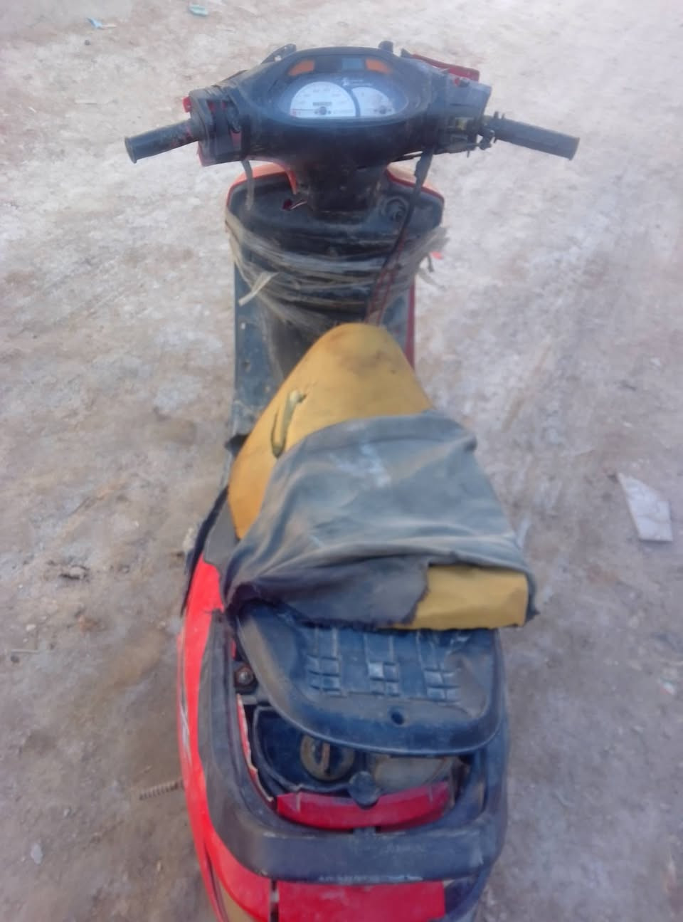 كوم حديد ب 60
مكاني الحافض قرب جامعه

***********
