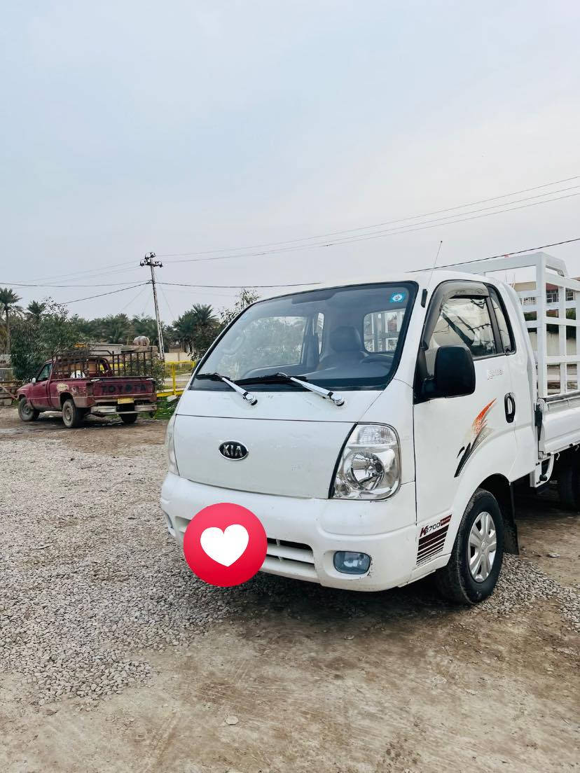 سلام عليكم ورحمة الله وبركاته 
كيا نثيه للبيع
موديل ٢٠٠٦
سياره مكفوله كفاله  عامه 
الدوسات تبديل  اثر خياس 
والباقي  عل وضع الشركه
رقمها ديالى 
سنويه لل2028
كير محرك شاصي 
كله مكفول 
سياره بعدها شركه
عنوان: ديالى المقداديه شهربان
***********
