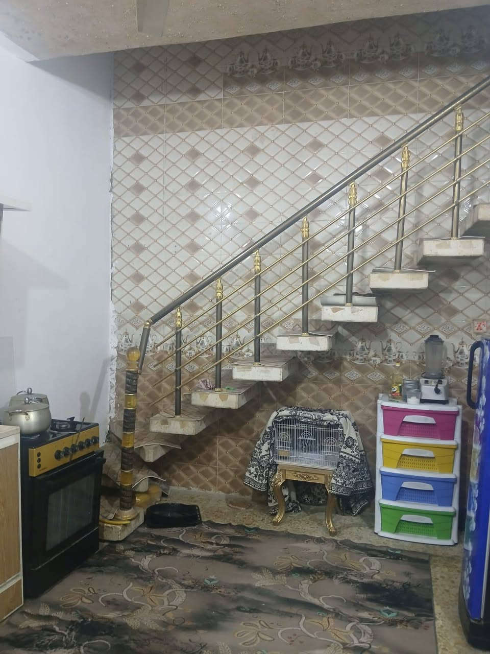 بيت ١٠٠ متر منطقة ال ٤٨ طابق واحد لرهن سعر الرهن ٢٣ ب النداء كونكريت مسلح البيت كاشي و سراميك بي غرفه و صاله و مطبخ و استقبال و صحيات داخلي و خارجي وهذا رقمي *********** والله يرزق الجميع ان شاء الله
