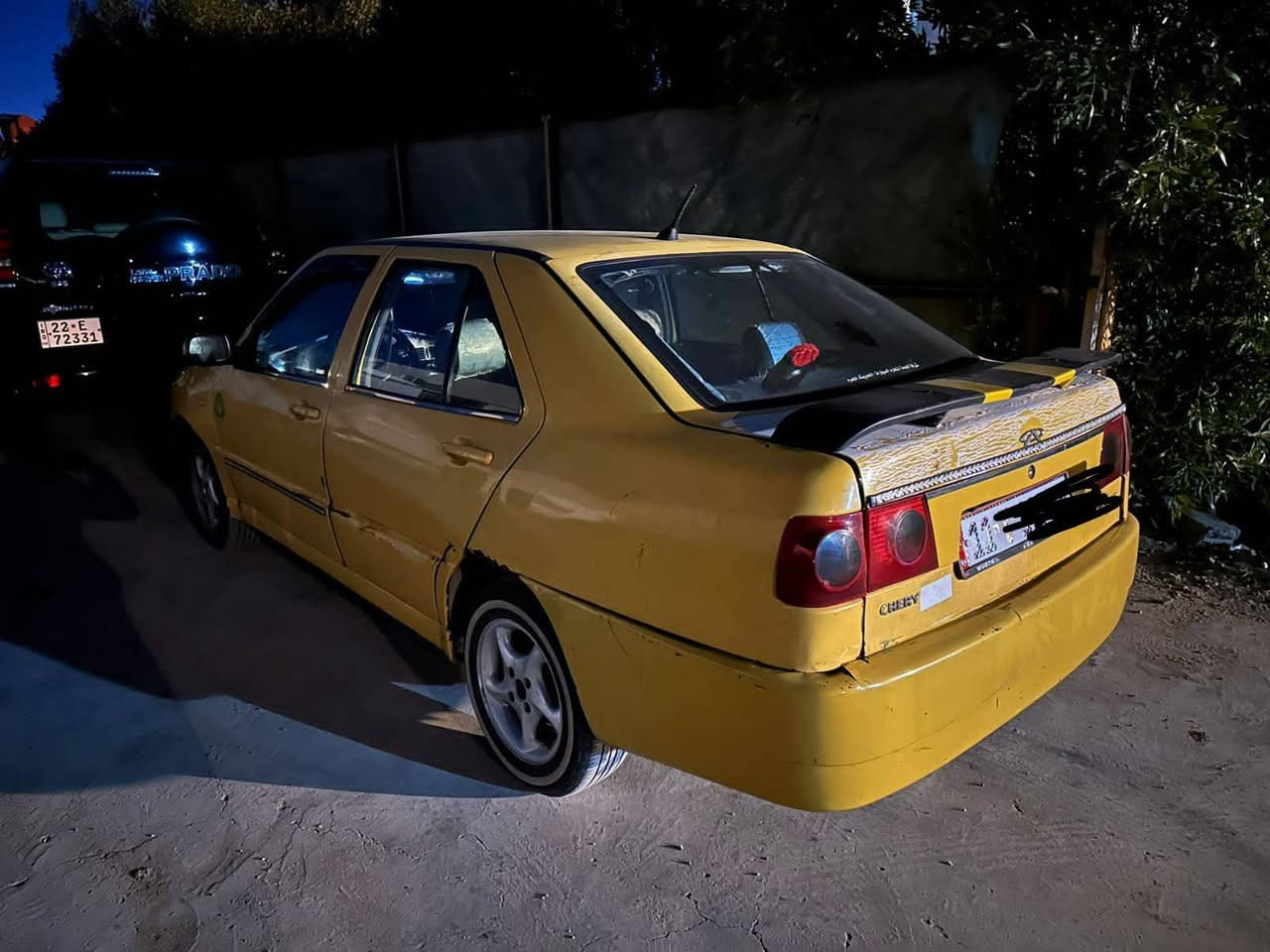 السلام عليكم
للبيع شيري كوين 2010

كير ومحرك شرط كورلا يارس 

كفاله من ضربه وتبديل صبغ احزام فقط جماليه اثر جراد
كهربائيات كلها شغاله طخم تاير جديد طخم وره كدام جديد باتري جديد مابيها  اي نقص فقط تبريد سياره خير من الله رقم بغداد تحويل بشرط رقم وهزه سنويه 2031 مكان السياره موصل الايسر سعرها 36وبيها مجال 

الاستفسار على الرقم التالي *********** واتساب حصراً
