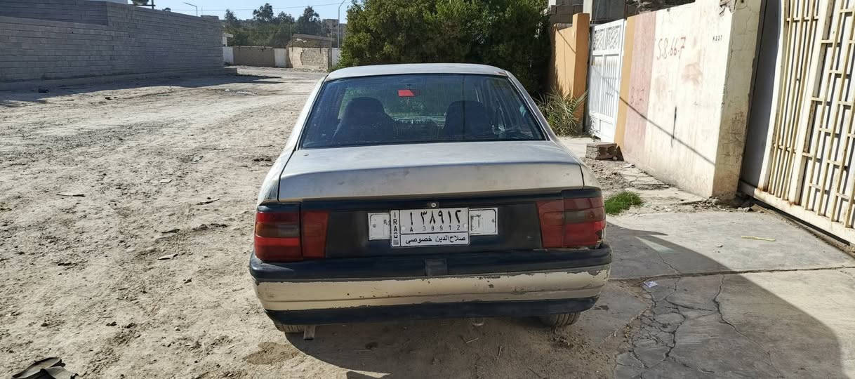 للبيع فكتره مديل91محرك.2000 نوزل سنويه بعدماصقطة مكان سامرء السعر 18 وبيها مجال تفاصل اكثراتصل ***********
