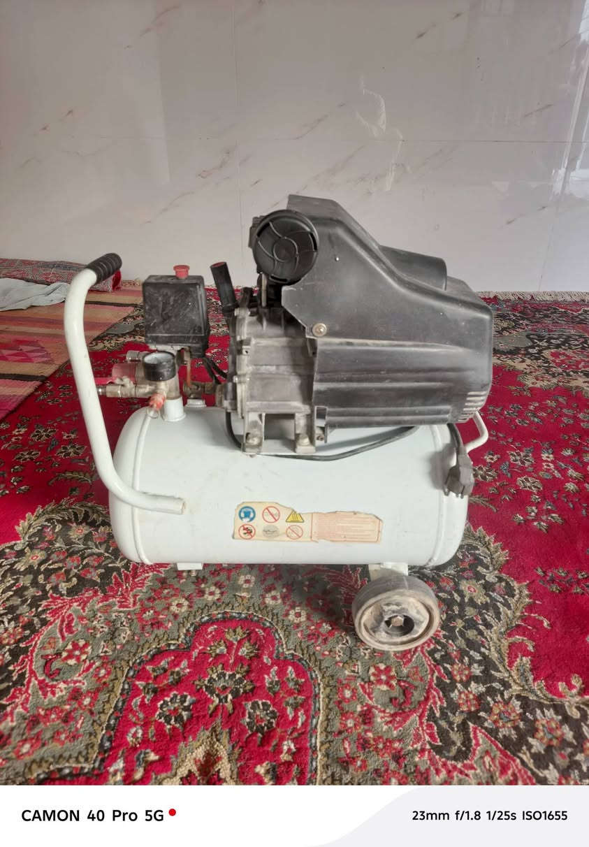 كبريسر للبيع جديد حد لنضاله سعره/ ١١٠  / الف ***********   /   ***********
