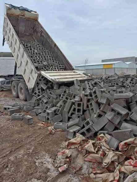 بلوك اوتوماتيكي درجه اولى
بلوك كلب شرط القوه ومتانه 
وأصل الكافه مناطق بديالى سمنت كيلوين وثقيله***********
