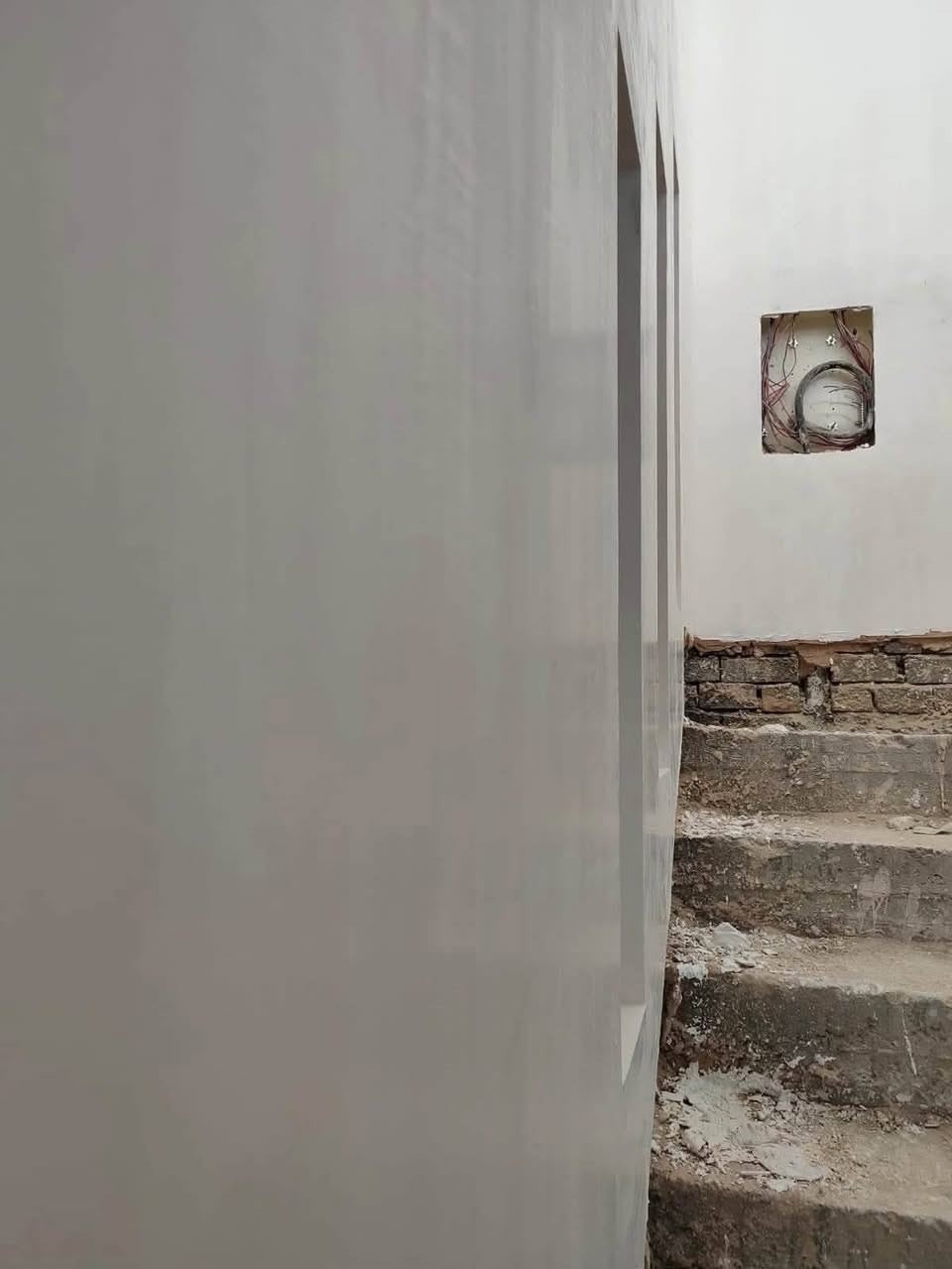 كادر من لفلوجه شغل درجه اولى جص وبياض شغلنه قطعي عل متر ‏‪***********‬‏واتساب
