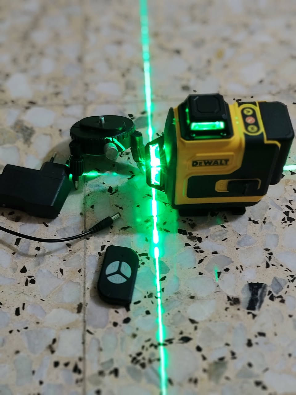 كبان ليزري ديوولت  كامل مع ريمون وشاحنه كتابه حفر اصلي شغال 16خط بغداد


**إذا كنت صاحب هذا الإعلان وتريد حذفه لأي سبب، رجاءا أرسل رسالة إلى الدعم الفني**