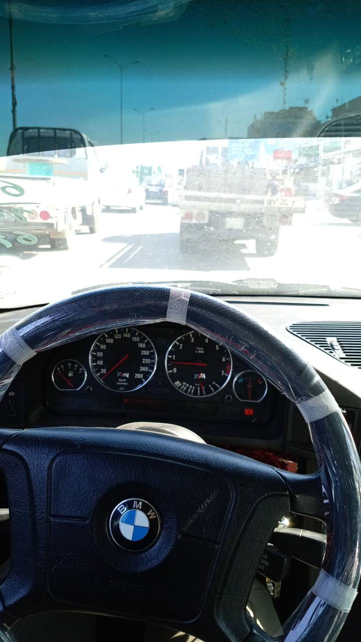 ( بيع او مراوس شمالي فقط )
 Bmw 1992
محرك 525i كبس
فول مواصفات كير عادي ✈️
* رقم اربيل جديد
* كامل زينون
* سلايد
* جام كهرباء
* لايت حلقة
* كيج حلقة
* كشن جلد لوك
* دركة ٩٥
* دعاميات M
* سبايدر M
* كزوز سبورت
* ويالة سبورت
* دبل جكمجة
* قفل مركزي
* تبريد و تدفئة
* ئاي بي ئيس

* ضرر جاملغ سايق شواصي شرط بجم وخلفي كبس شرط
مكاني اربيل
سعر : ٥٨ ورقة
غرامات : ٣ ورقة ينزل من سعر
واتساب :  *********** أربيل, العراق
