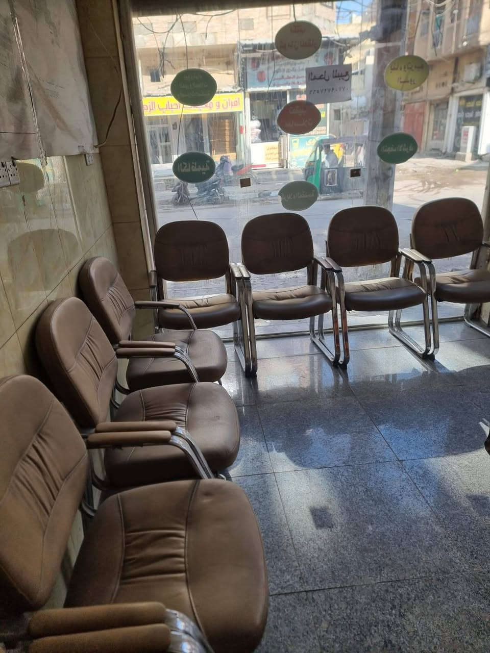 📣 فرصة عقارية مميزة للاستثمار في مدينة الحرية! 📣
هل تبحث عن الموقع المثالي لمشروعك القادم؟ متوفر الآن محل تجاري (للبيع أو الإيجار) بمواصفات استثنائية في قلب مدينة الحرية الثانية.
📍 الموقع الاستراتيجي:
يقع المحل في منطقة حيوية جداً بالقرب من دائرة الكهرباء والسوق، مما يضمن حركة زبائن مستمرة طوال اليوم.
✨ مميزات المحل:
موقع ركن: يقع على ناصية الشارع مما يعطيه رؤية تجارية ممتازة.
3 واجهات: تصميم مفتوح يوفر تهوية وإضاءة طبيعية ومساحة عرض واسعة.
جامخانة كاملة: واجهات زجاجية حديثة جاهزة لعرض بضائعك أو نشاطك التجاري بشكل لافت.
جاهز للعمل: يصلح ليكون مكتباً عقارياً، صيدلية، محل تجاري، أو أي نشاط استثماري آخر.
📞 للمزيد من المعلومات والتفاصيل:
يرجى التواصل معنا مباشرة عبر الرسائل 
🏢 لا تفوت الفرصة.. الموقع هو أساس النجاح!

#عقارات_العراق #مدينة_الحرية #محل_للبيع #محل_للايجار #فرصة_استثمارية #بغداد #الحرية_الثانية


**إذا كنت صاحب هذا الإعلان وتريد حذفه لأي سبب، رجاءا أرسل رسالة إلى الدعم الفني**