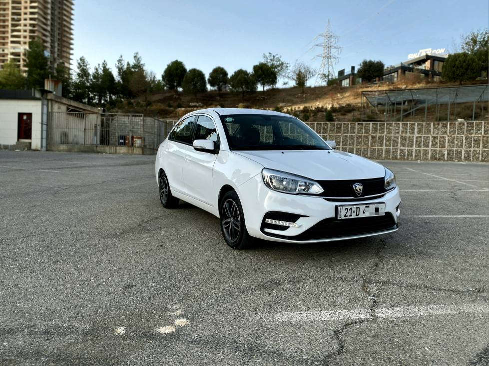 بەناوی خوا
  تکایە هەمووزانیارییەکانم نوسیوە بێ کەم وکوڕی
***********_***********
ئۆتۆمبێلی جۆری پڕۆتۆن سەگا موديل 2024 موسەفات خلیجی گێڕومەکینە یابانی شاشەو کامێرا سوکان ڤۆلیۆم ویل کەپ حاسەی دواوەabs ئیکۆنۆمی 
پێش ودواLEDگێڕسپۆڕت مەکینە1.4لیتر چوارجام وئاوێنەکارەباسیستەمی کارپلەیی وئەندریۆید وایفای وبلوتوس وتەلەفۆن تەنها20هەزارکم ڕۆیشتوو کامل سێرڤسی شەریکەیە دەبڵ ئیرباگە
 سەیارەکەبێ بۆیاغەسفری شەریکەی سلێمانییە
 سەنەوی تا2029 تازەیە  (شار سلێمانی) السليمانية, العراق
