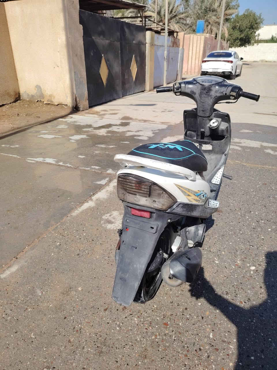 السلام عليكم دراجه رمبه وصلها موجود دراجه كلها ختم واحد ويه المكينه شراي يجي وساب مكاني ابو الخصيب الاسمده السعر 900 ما مفتوحه دراجه ***********
