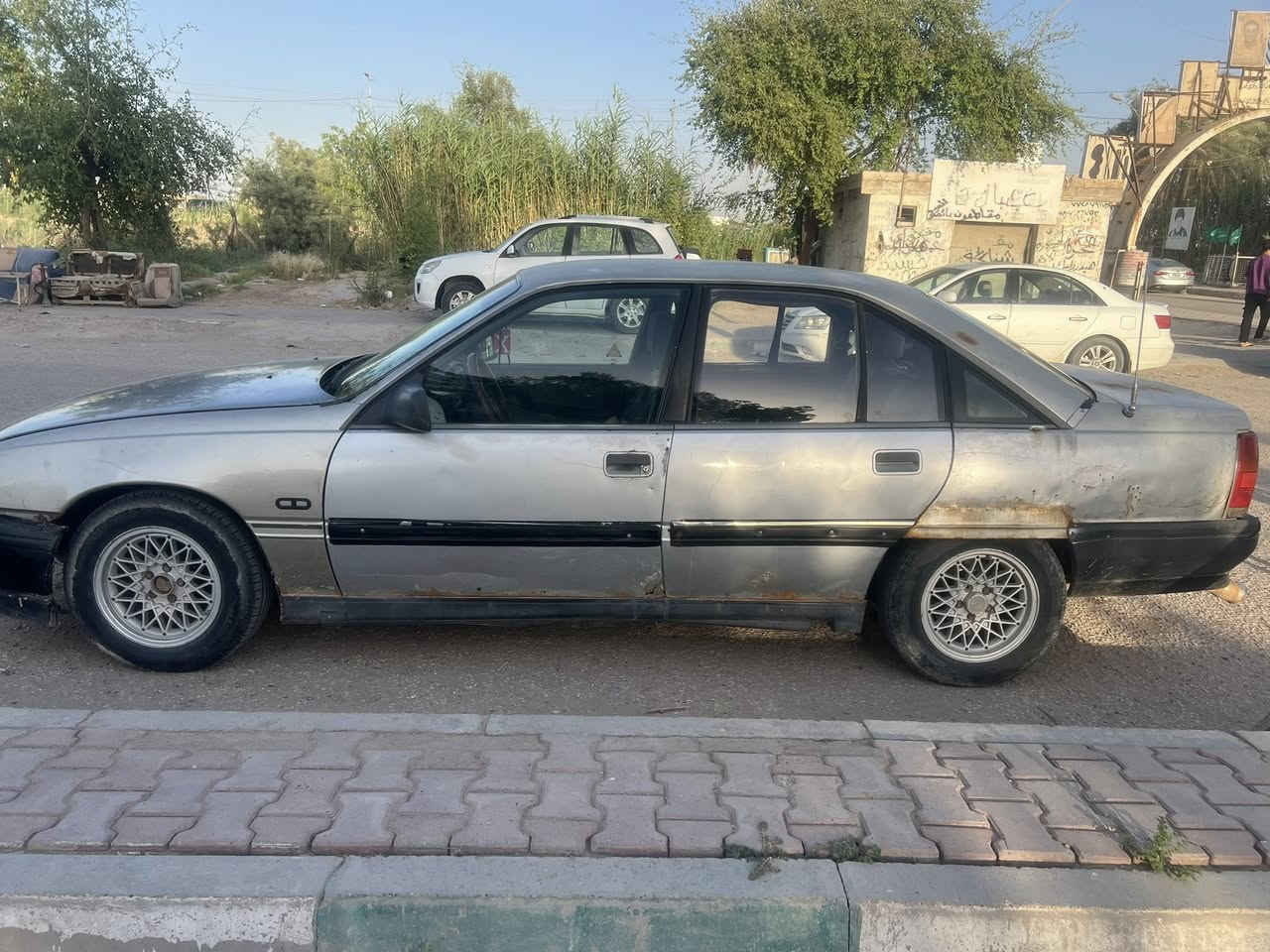 السلام عليكم
رقم أنبار. بأسمي  موديل 93
أوبل أوميغا مكاني بابل الإسكندرية 
السعر 17 وبيها مجال
***********
