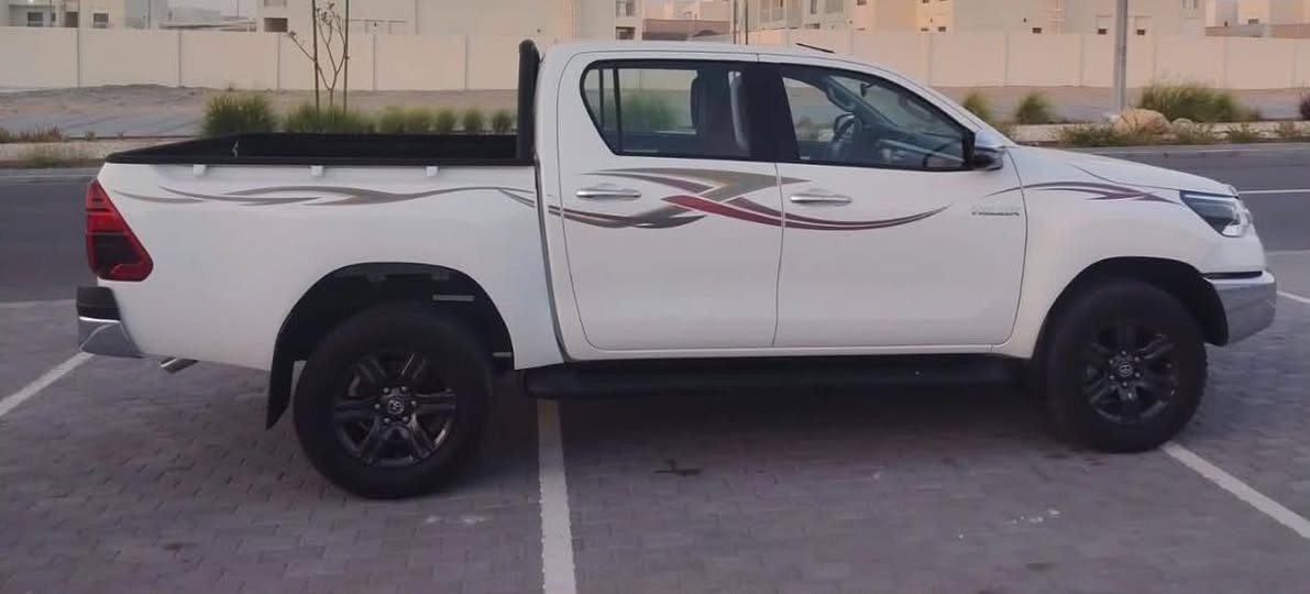 تويوتا هايلوكس فور ويل اوتو مكفوله حاليا بالامارات تدخل كتاب شهداء سعرها كامله لباب لبيت 280 مده الوصول 15 يوم بعد الاتفاق للاستفسار ***********
