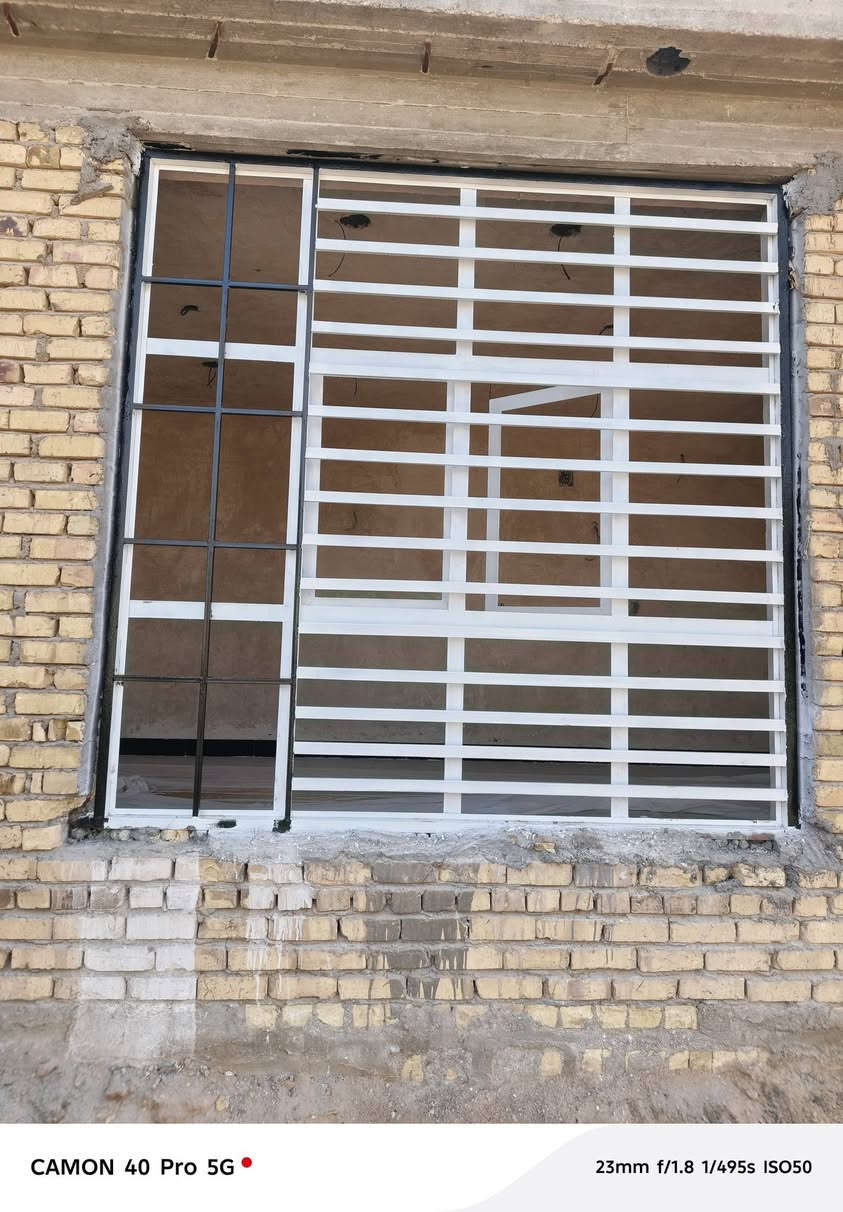 يا الله شغل درجة اولى
صبغ شبابيك وابواب 
بيع وتنصيب كافه الجام والمرايا 
تجهيز محلات 
باسعار الجمله 
***********
