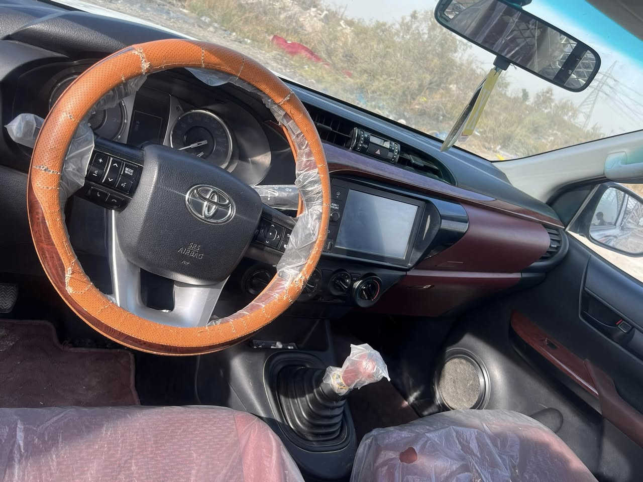 سلام عليكم فورويل  موديل 2022كويتي رقم بغداد  بسمي ماشيه 94الف كفاله مكان بصره زبير ***********
