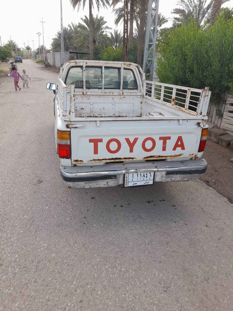 السلام عليكم
بيكم موديل 89 محرك جديد حاوية
السعر 40 وبيها مجال 
***********
