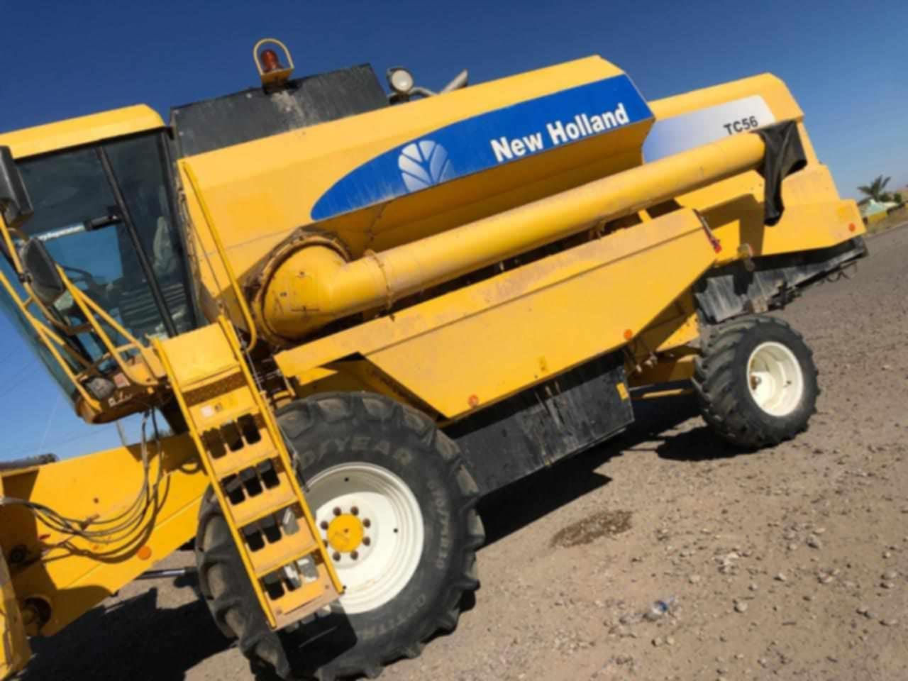 السلام عليكم حاصدة نيوهولند 2005 خمسة بلم دبل درام هيدرو رقم سليمانية السعر 90 مليون وبيها مجال
مكانها صلاح الدين تكريت 

‭0785 738 1300‬
