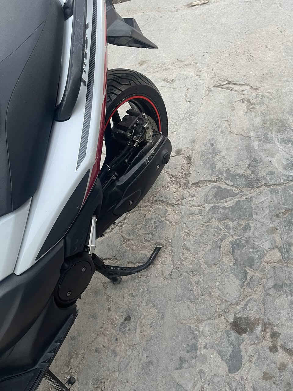 السلام عليكم تيماكس11 خمسينية للبيع ماشيه ٤٠مكان بلديات ***********
